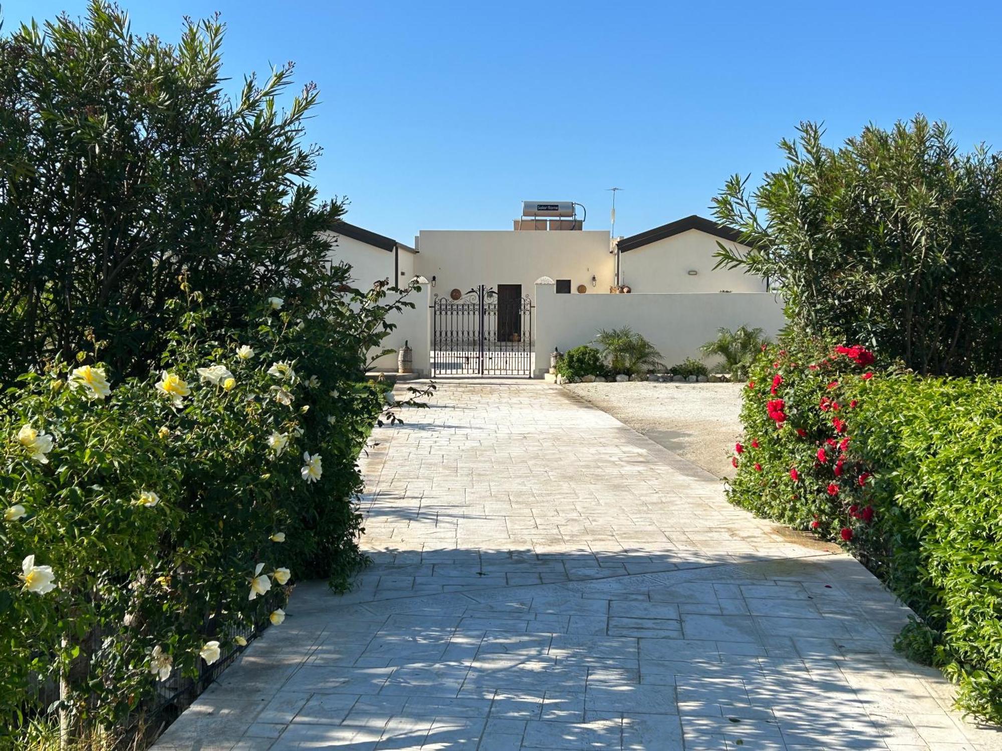 Baglio Il Gelso E L'Ulivo Appartamento Il Fico Noto Extérieur photo